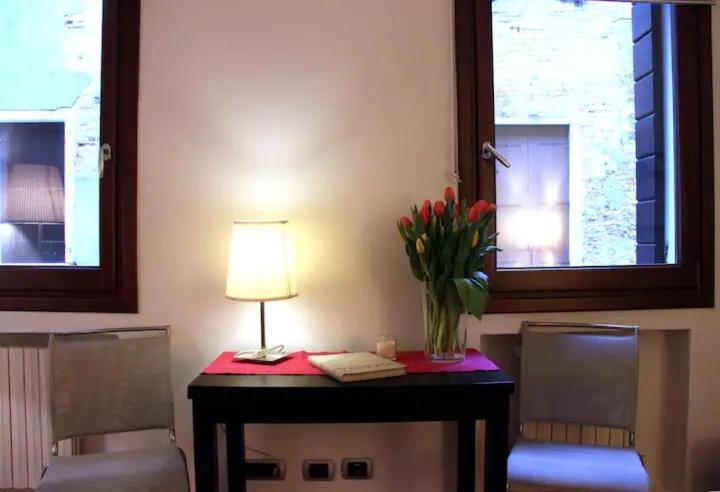 Carampane - Your Nice Flat Near Rialto Bridge เวนิส ภายนอก รูปภาพ